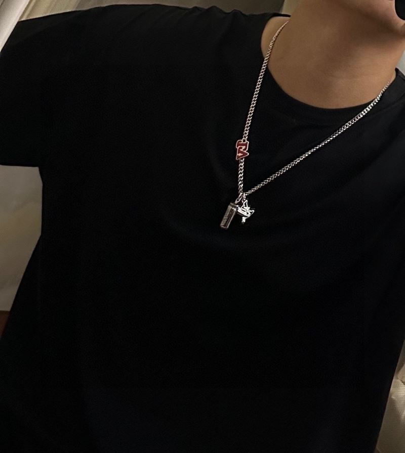 Louis Vuitton Necklaces